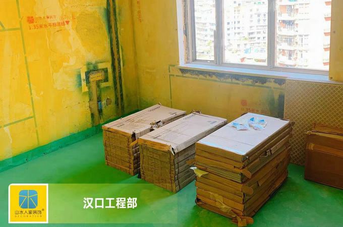 長青廣場防水試水瓷磚材料進(jìn)場